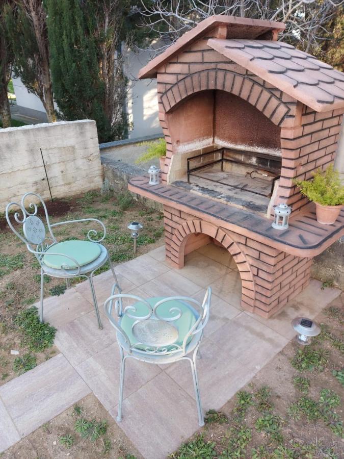 ורסי Apartmani Gimi Shine מראה חיצוני תמונה