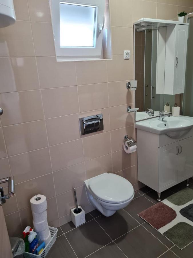 ורסי Apartmani Gimi Shine מראה חיצוני תמונה