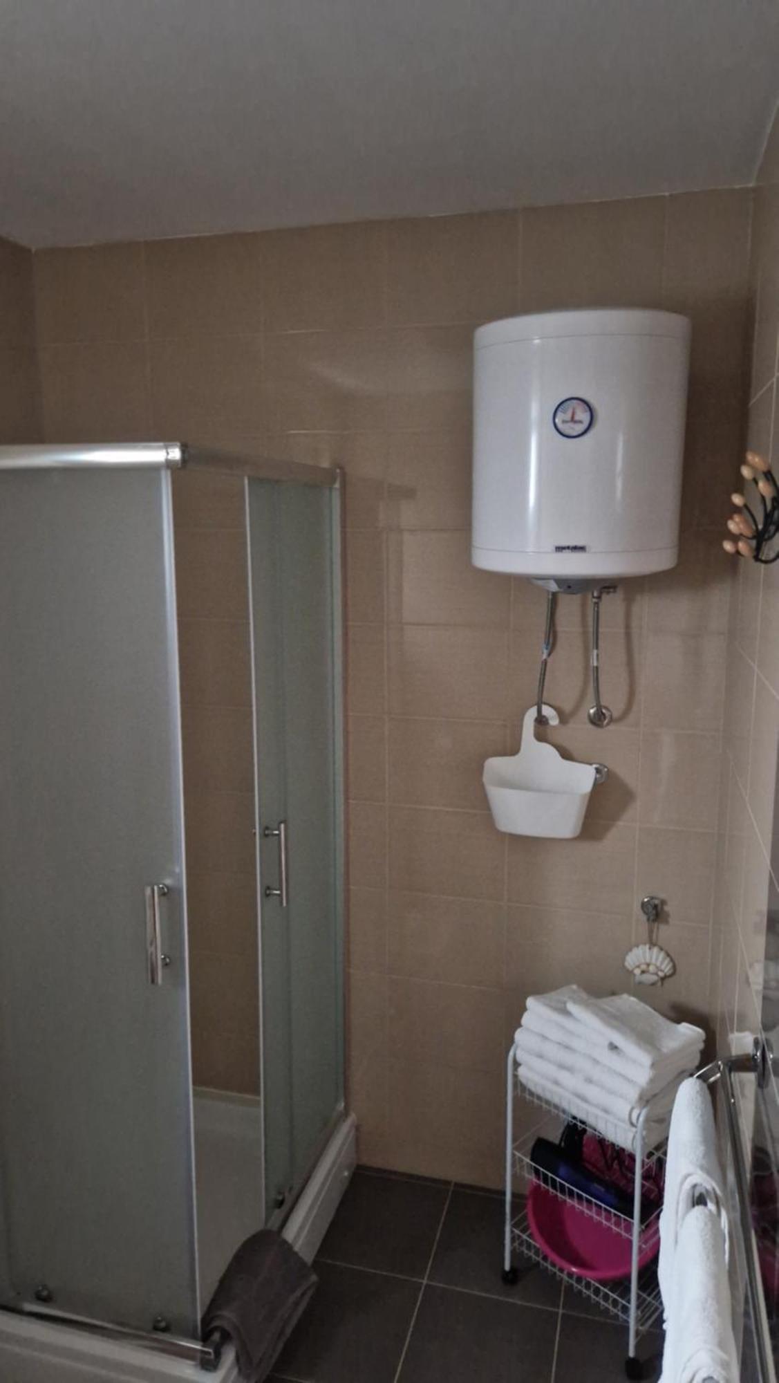 ורסי Apartmani Gimi Shine חדר תמונה