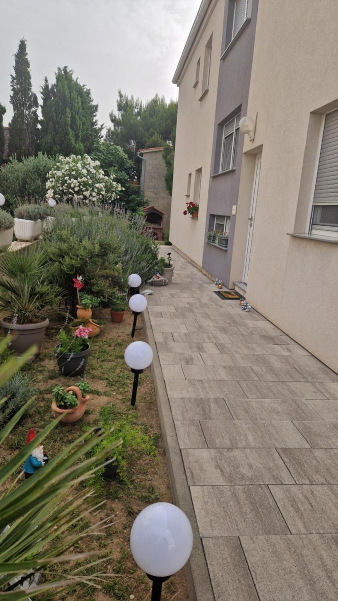 ורסי Apartmani Gimi Shine מראה חיצוני תמונה